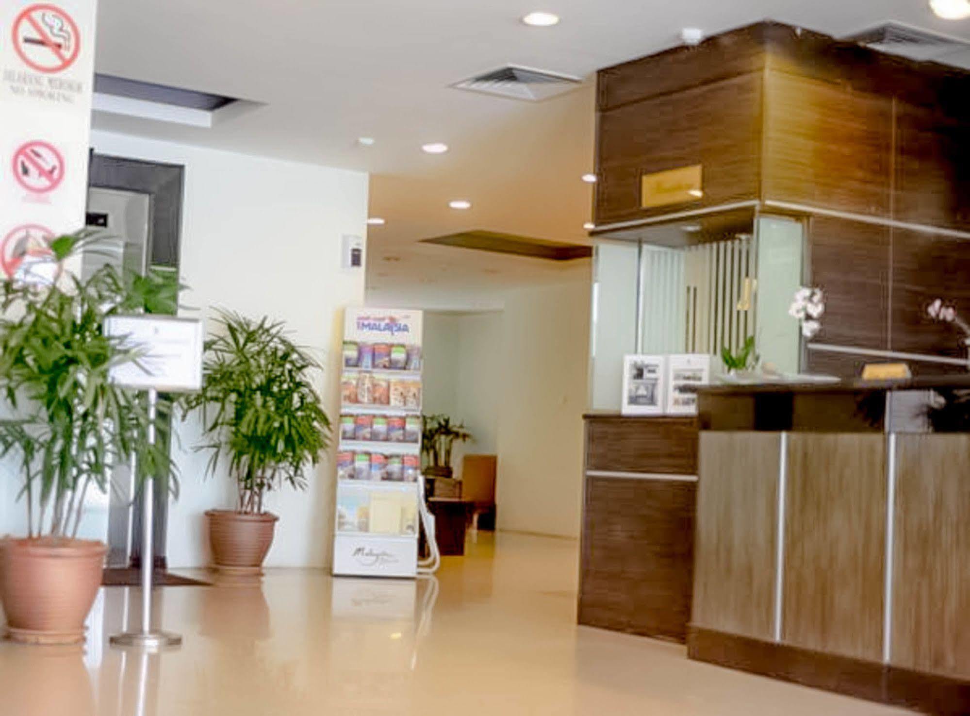 Bdb Darulaman Golf Resort Alor Setar Exterior foto