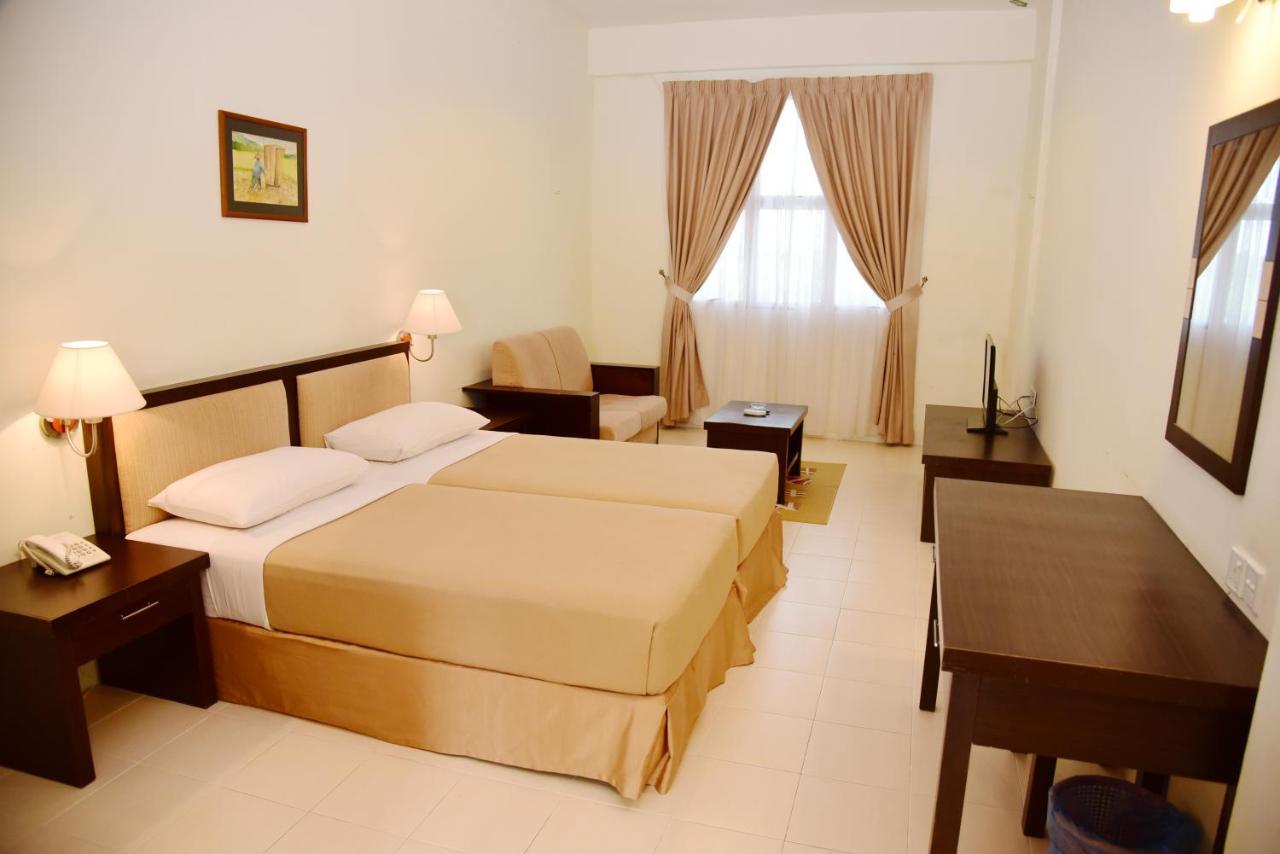 Bdb Darulaman Golf Resort Alor Setar Exterior foto